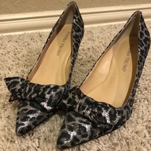 Ivan’s trump silver cheetah heels shiny size 5 leather sole